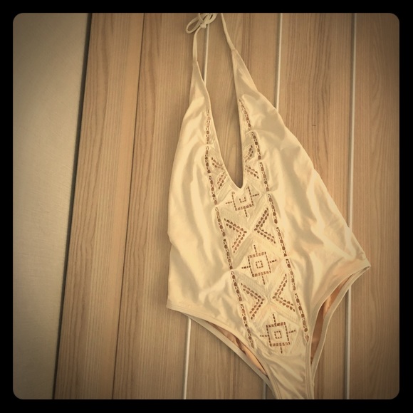 NWT. Billabong “At Sea” One-piece Swimsuit. Medium - Picture 6 of 7